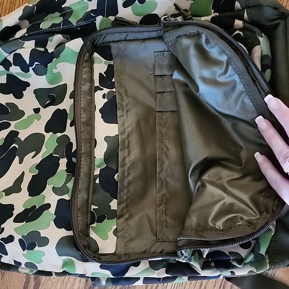 Converse Backpack 🎒 - Picture 3 of 8